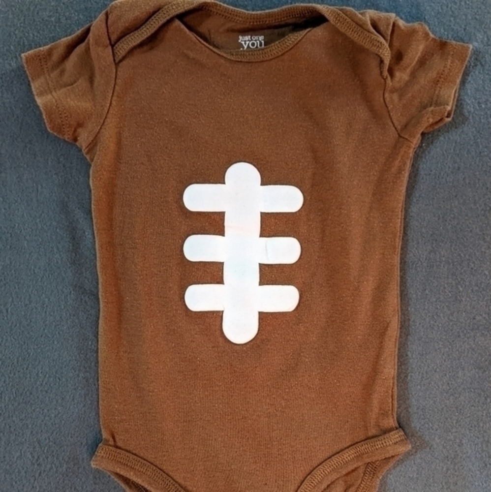 Boys Carter's brown football short sleeve onesie bodysuit size 6 months